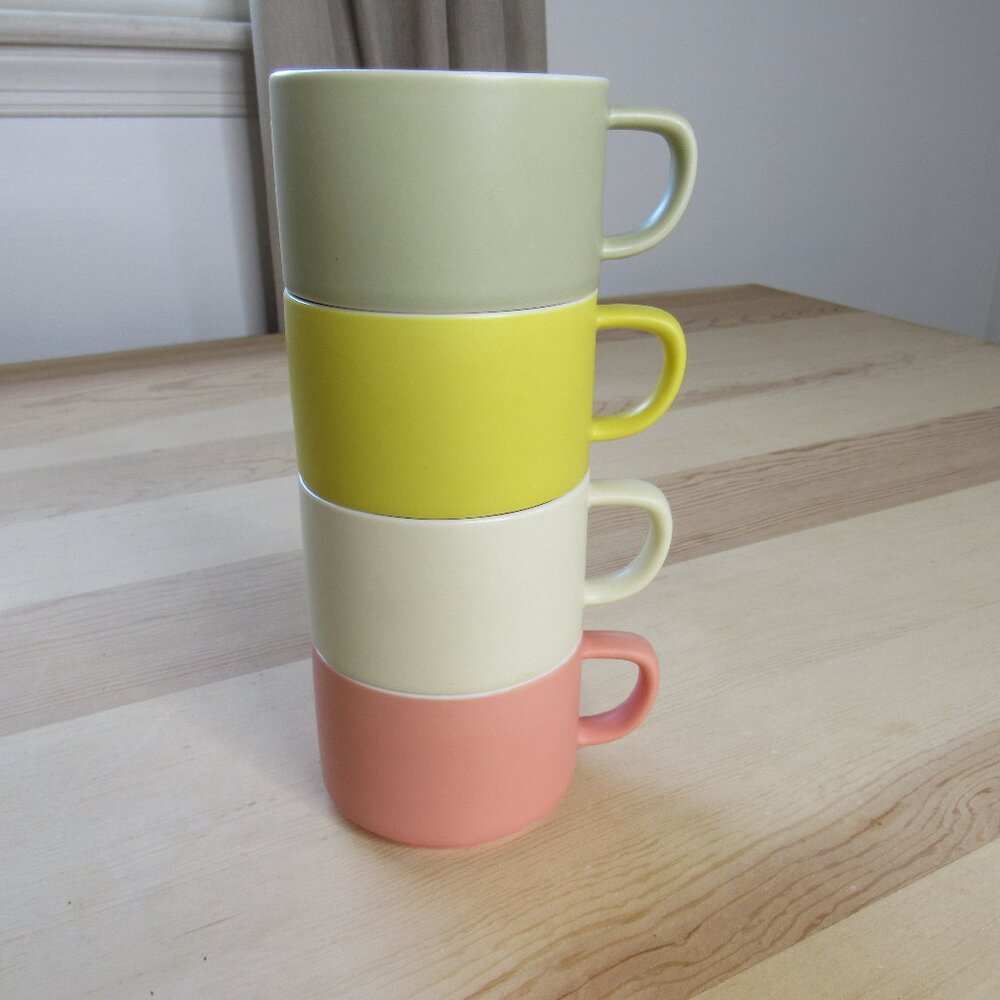 VTG Totem stack pastel mugs IMM-living 1993, Set of 4, Excellent Condition